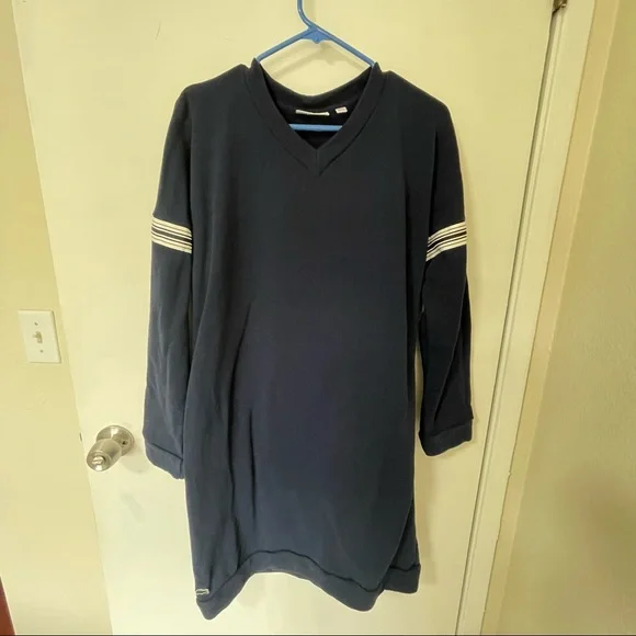 Lacoste long sleeve dress - Picture 4 of 6
